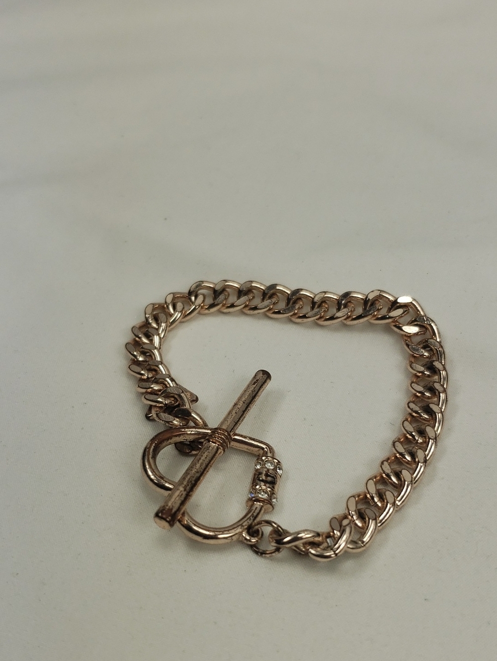Guess Heart Toggle Bracelet
